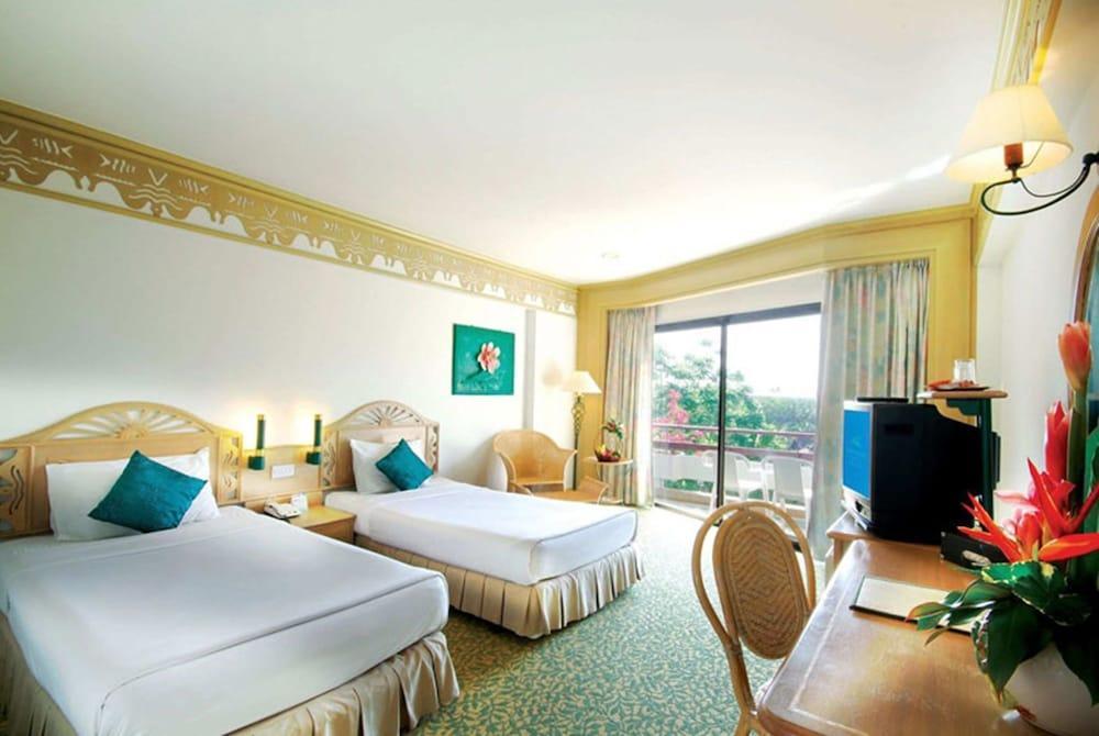 Maritime Park And Spa Resort Krabi town Exteriör bild