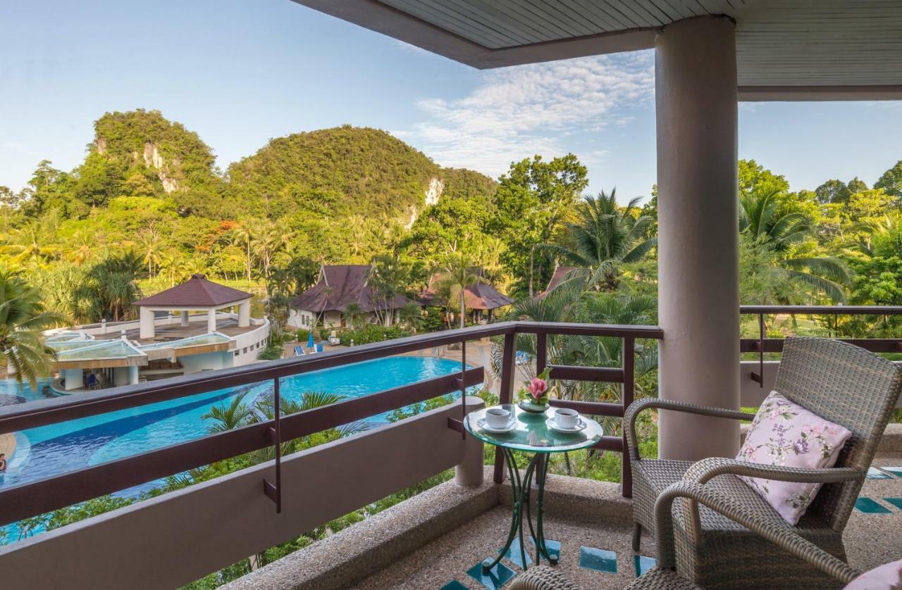 Maritime Park And Spa Resort Krabi town Exteriör bild