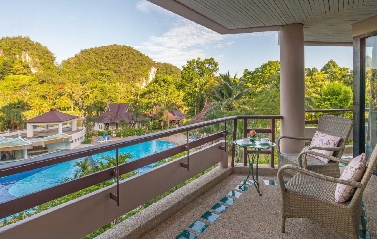 Maritime Park And Spa Resort Krabi town Exteriör bild